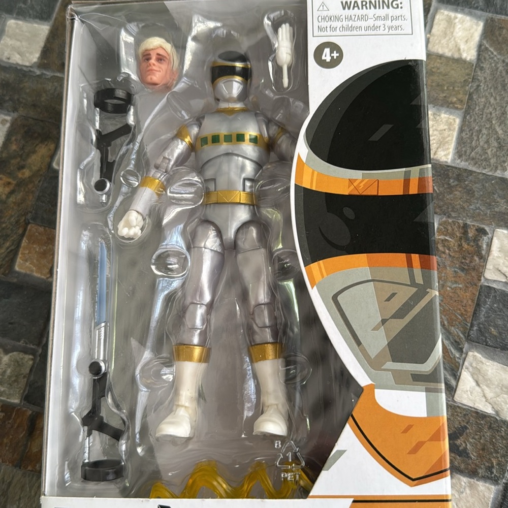 Lightning Collection Figure
Power Rangers Space Silver
Limited - Picture 8 of 8